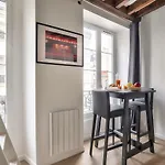 Lovely Mezzanine Studio In The Heart Of Paris 3M